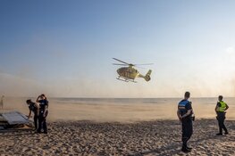 Zwemmer overleden op strand van Zandvoort