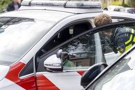 Fietser onderuit op de Uit den Bosstraat in Haarlem