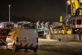 Brand op baggerschip aan Noorderkade in Beverwijk
