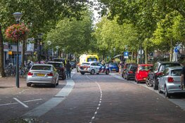 Fietsster rijdt tegen openslaande autodeur