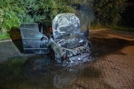 Auto door brand verwoest in Heemskerk
