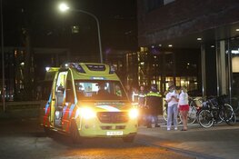 Bewoner weet brandende accu van jetboard snel naar buiten te gooien