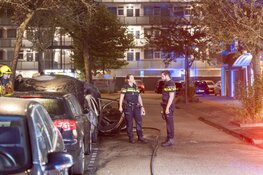 Auto door brand verwoest in Haarlemse Rousseaustraat