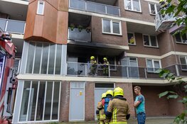 Persoon overleden bij brand in flat in Haarlem