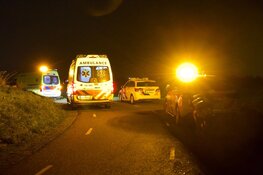 Auto van de weg geraakt op buitenweg in Beverwijk