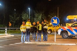 Twee gewonden bij ernstig ongeval Velsen-Zuid, automobilisten lappen afzetting aan hun laars
