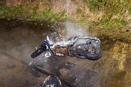 Scooter uitgebrand aan de Oudeweg in Haarlem