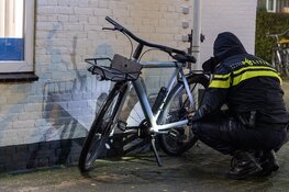 Fietsster gewond bij aanrijding met auto op de Kleverlaan in Haarlem