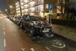 Auto door brand verwoest in Engelandlaan te Haarlem