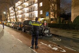 Auto door brand verwoest in Engelandlaan te Haarlem
