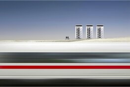 Expositie Het Nieuwe Leven  13 kunstenaars geven hun visie op Het Nieuwe Leven in het Raadhuis voor de Kunst in Oud-Velsen