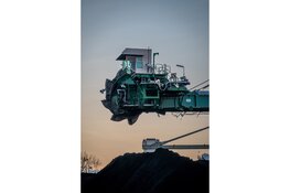 Expositie Het Nieuwe Leven  13 kunstenaars geven hun visie op Het Nieuwe Leven in het Raadhuis voor de Kunst in Oud-Velsen