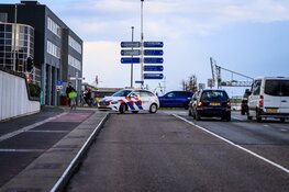 Botsing met twee auto's op Viaductweg in Beverwijk