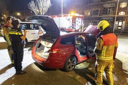 Auto interieur volledig uitgebrand aan de Scheldestraat in IJmuiden