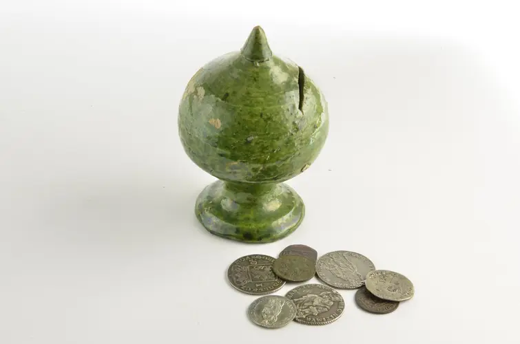Vanaf 26 april zet het Archeologisch Museum Haarlem depotvondsten in de spotlights in nieuwe tentoonstelling ‘Wie wat bewaart heeft wat’