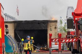 Flinke brand in loods te Beverwijk