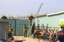 Brand in strandtent in Wijk aan Zee
