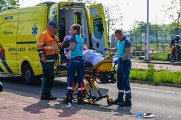 Scooterrijder en fietser botsen met elkaar op fietspad in Beverwijk