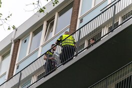 Politie doet inval in woning IJmuiden, één persoon aangehouden