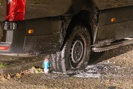 Bestelbus in brand in Haarlem, politie gaat uit van brandstichting