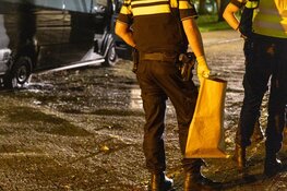 Bestelbus in brand in Haarlem, politie gaat uit van brandstichting