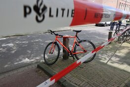 Ongeluk in Haarlem: motorrijder en fietser naar ziekenhuis