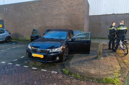 Weer auto in brand in Haarlem