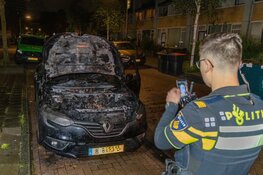 Weer autobrand in Haarlem, ditmaal aan Alexander Flemingstraat