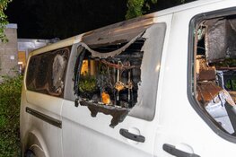Meerdere auto’s beschadigd bij autobrand in Haarlem