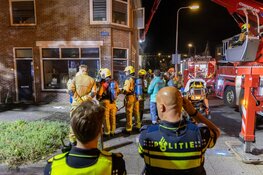 Bewoners uit brandende woning gevlucht en kat gered in IJmuiden