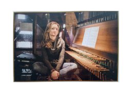 Jonge talentvolle beiaardier uit Polen speelt op het Carillon