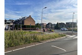 Fietser ernstig gewond op rotonde in Santpoort-Noord