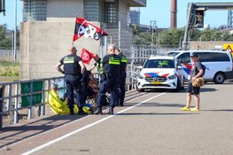 Extinction Rebellion blokkeert opnieuw cruiseschip, politie grijpt in