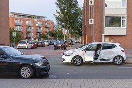 Botsing in IJmuiden met twee auto's, één gewonde