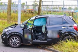 Automobilist vlucht weg na botsing in Haarlem