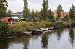 Zoektocht na aantreffen lege kano in de Jan Gijzenvaart in Haarlem