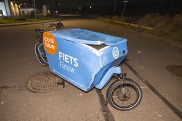 CoolBlue bakfiets vernield in de Haarlemse Waarderpolder