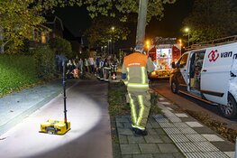 Hulpdiensten langdurig bezig met gaslucht in woning Rijksstraatweg