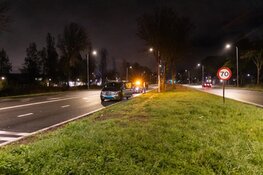 Passagier gooit autosleutels van taxi naar buiten na conflict over tarief in Haarlem