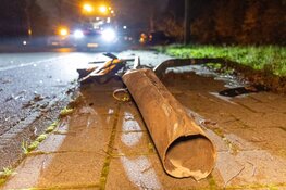 Automobilist gecrasht in Haarlem: schade over 100 meter