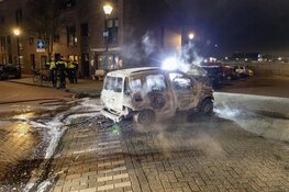 Gestolen auto in brand op Wim van Eststraat in Haarlem