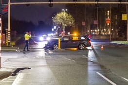 Flinke schade bij aanrijding op kruising in Haarlem
