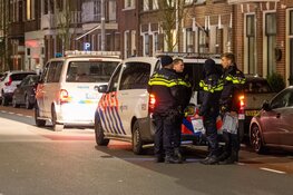 Straat afgezet door explosie bij woning in Haarlem