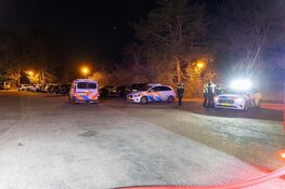 Bestelbusje uitgebrand op parkeerplaats in Overveen