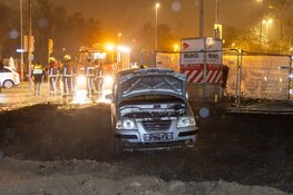 Vrouw verliest macht over het stuur en rijdt door hek in Beverwijk