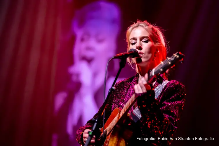 Elske DeWall brengt ode aan Aretha Franklin, Carole King en P!nk