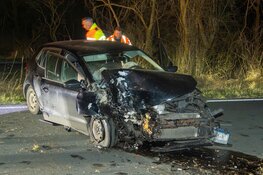 Auto total-loss bij eenzijdig ongeval in Overveen, één gewonde