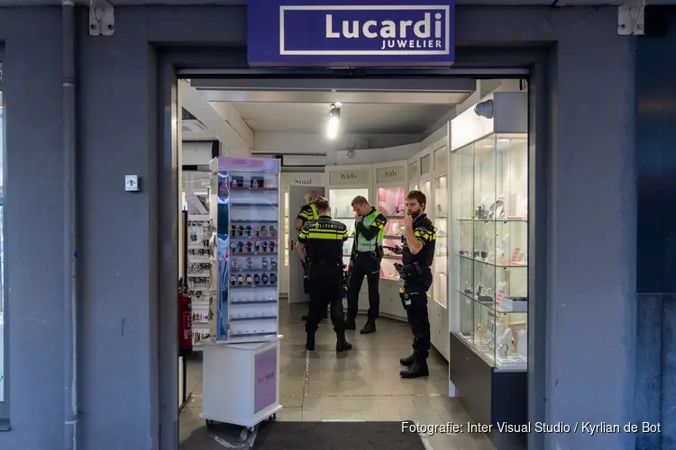 Twee aanhoudingen voor overval bij juwelier in Haarlem