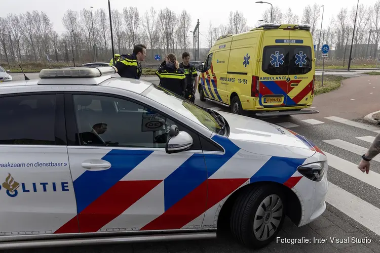 Fatbiker gewond bij aanrijding met auto op de Spoorsingel in Beverwijk