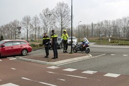 Fatbiker gewond bij aanrijding met auto op de Spoorsingel in Beverwijk